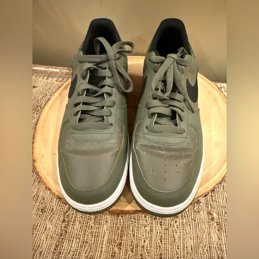 NIKE AIR FORCE 1 '07‎ LOW DOUBLE SWOOSH TWILIGHT MARSH GREEN OLIVE BLACK WHITE 9
